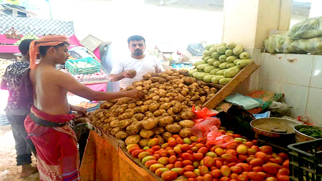 أسعار الخضروات والفواكه تفاقم معاناة المواطنين في زنجبار