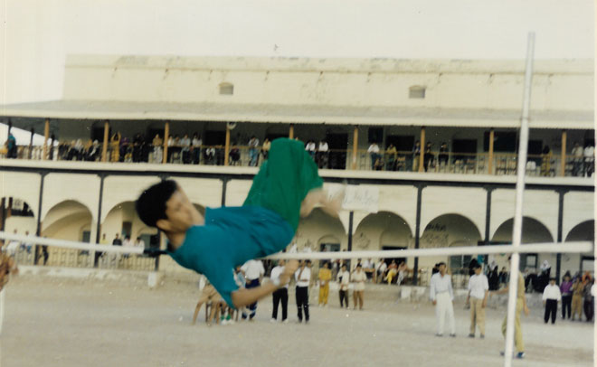 الطالب محمد بن سلمان في نشاط رياضي.