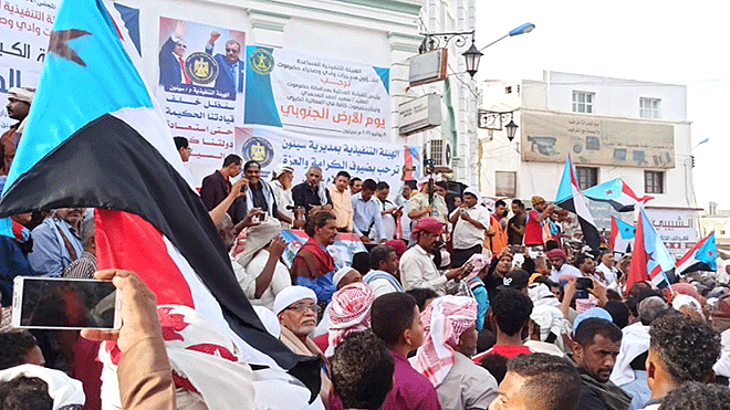 مهرجان سيئون: وجود الجيش اليمني في وادي حضرموت سبب للاغتيالات والتقطع والاختطاف