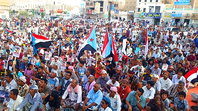 مهرجان سيئون: المطالبة بإحلال قوات النخبة الحصرمية بديلا عن الجيش اليمني