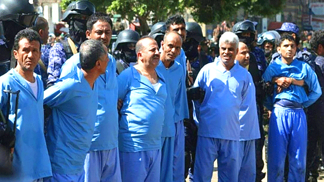 إعدام 9 من أبناء الحديدة بينهم قاصر بتهمة قتل الصماد