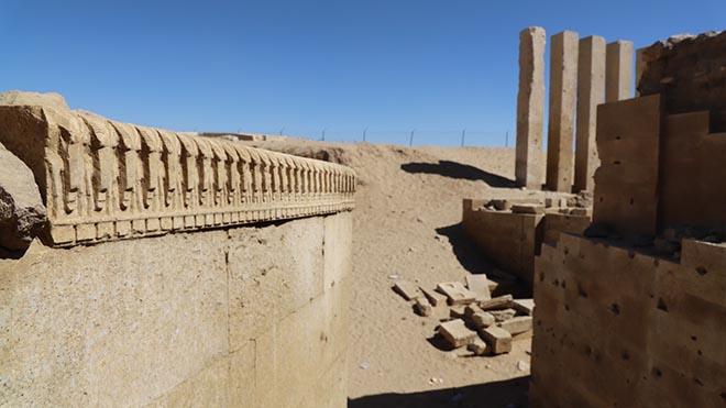 جزء يظهر الطراز العمراني المتقدم الذي بني به المعبد