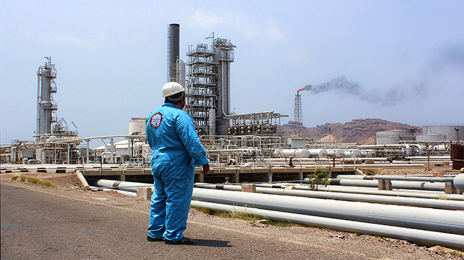 حرب اليمن تسببت في أزمات خانقة بالطاقة رغم ثروات النفط والغاز
