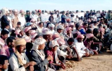 الاهالي في صحراء رماه يتابعون الفعاليات الاهالي في صحراء رماه يتابعون الفعاليات