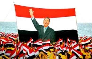 جانب من العرض الكرنفالي أمس جانب من العرض الكرنفالي أمس
