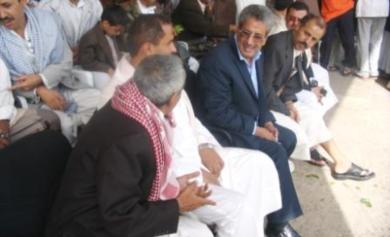 محافظ عدن كان على رأس الحضور في المباراة محافظ عدن كان على رأس الحضور في المباراة