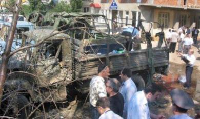 انفجار قنبلة استهدف شاحنة تقل جنود