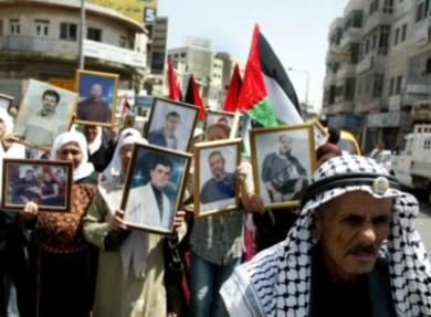 جانب من امهات المعتقلين الفلسطينيين 
