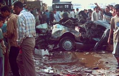 دماء على الارض واكثر من 110 قتلا في التفجيرات 