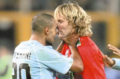 لازيو ويوفنتوس يتعادلان بهدف في قمة الجولة للدوري الايطالي لازيو ويوفنتوس يتعادلان بهدف في قمة الجولة للدوري الايطالي
