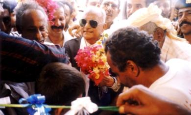 استقبال عامر بالمحبة والوفاء والعرفان ومزدان بالورود للأستاذ عزت مصطفى استقبال عامر بالمحبة والوفاء والعرفان ومزدان بالورود للأستاذ عزت مصطفى