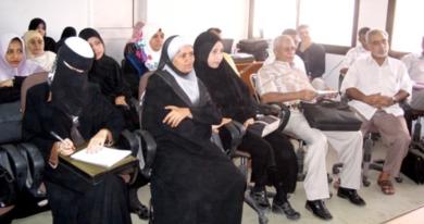 جانب من الحاضرين افتتاح ورشة العمل أمس جانب من الحاضرين افتتاح ورشة العمل أمس