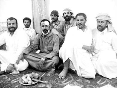 صورة لليمنيين المفقودين مع زملائهما صورة لليمنيين المفقودين مع زملائهما