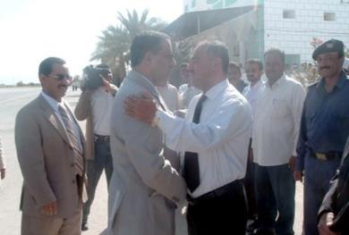 الوكيل بالوادي يستقبل وزير النقل ورئيس مصلحة الطيران الوكيل بالوادي يستقبل وزير النقل ورئيس مصلحة الطيران