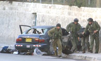 مقتل ناشطين فلسطينيين