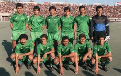 حسين سعيد الثالث من اليمين وقوفا في قوام منتخب العراق الذهبي حسين سعيد الثالث من اليمين وقوفا في قوام منتخب العراق الذهبي
