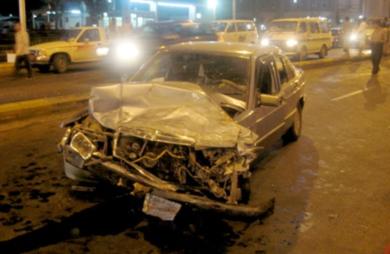 السيارة المرسديس كما بدت بعد الحادث السيارة المرسديس كما بدت بعد الحادث