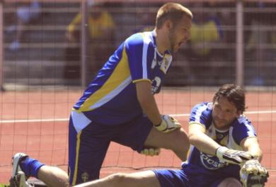 يدرك منتخب باراغواي ان فوزه على السويد سيفتح له باب الدور الثاني