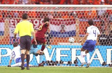البرتغالي مانيش يسدد محرزا هدف المباراة الوحيد والتأهل لمنتخب بلاده