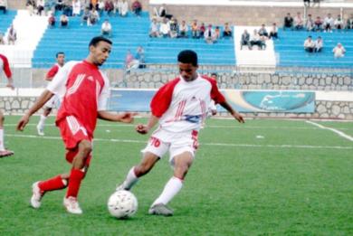 لقطة من المباراة لقطة من المباراة