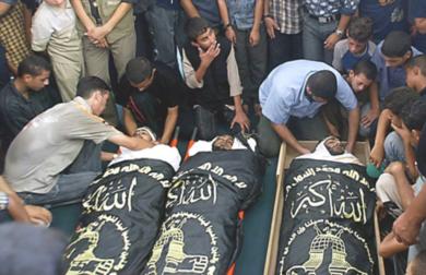 ثلاثة نشطاء فلسطينيين ينتمون لسرايا القدس