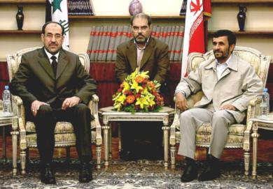 الرئيس الإيراني محمود أحمدي نجاد يتسقبل رئيس الوزراء العراقي نوري المالكي