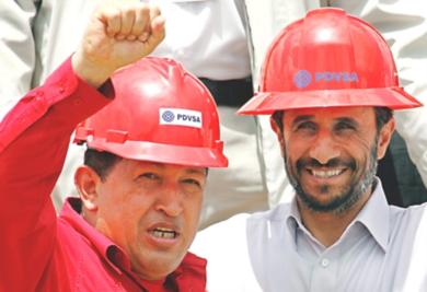 الرئيس الإيراني محمود أحمدي نجاد مع الرئيس الفنزويلي هوجو شافيز