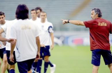 إيطاليا على أمل إنهاء تعثرها في التصفيات