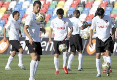 البرتغال تتدرب بجدية للقاء كازاخستان