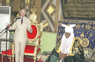 الامير تشارلز في زيارة إلى سيراليون