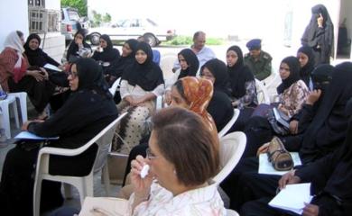 جانب من المشاركات في الورشة جانب من المشاركات في الورشة