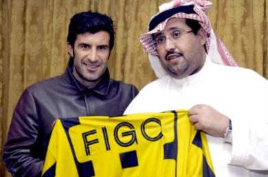 منصور البلوي رئيس نادي الاتحاد السعودي مع البرتغالي لويس فيجو منصور البلوي رئيس نادي الاتحاد السعودي مع البرتغالي لويس فيجو
