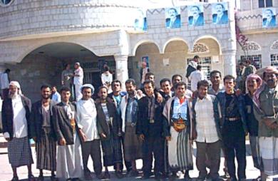 جانب من باعة القات جانب من باعة القات