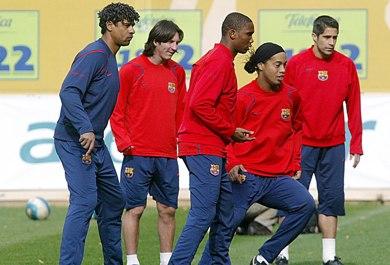 برشلونة يرتب وضعه للخروج من المأزق الذي وضع نفسه فيه برشلونة يرتب وضعه للخروج من المأزق الذي وضع نفسه فيه