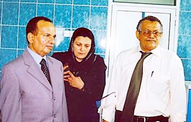 رئيس جامعة عدن اثناء زيارته للمركز رئيس جامعة عدن اثناء زيارته للمركز