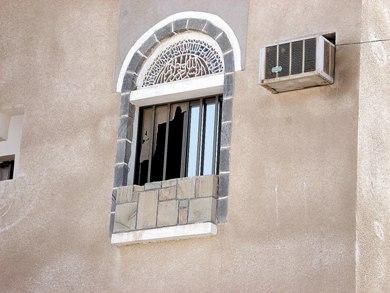 النافذة التي أطلق منها الجاني النار على المجني عليهم النافذة التي أطلق منها الجاني النار على المجني عليهم