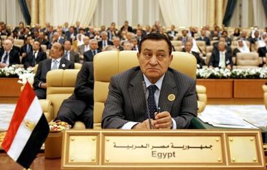 الرئيس المصري حسني مبارك