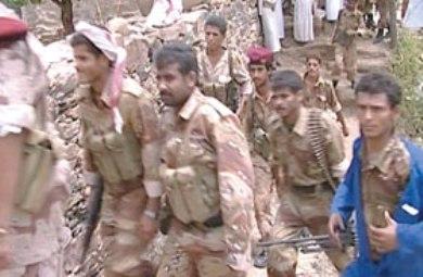 صورة من الارشيف للجيش في مواجهة عناصر التمرد في صعدة صورة من الارشيف للجيش في مواجهة عناصر التمرد في صعدة