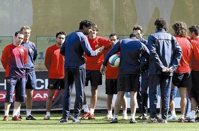 الكل في فريق برشلونة تحت الضغط الكل في فريق برشلونة تحت الضغط