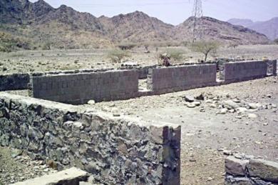 أساسات المدرسة نصبت منذ 8 أعوام أساسات المدرسة نصبت منذ 8 أعوام