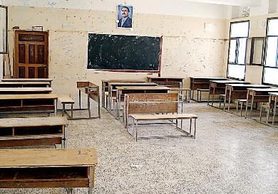 أحد الفصول الدراسية بدا خالياً من الطلاب أمس أحد الفصول الدراسية بدا خالياً من الطلاب أمس
