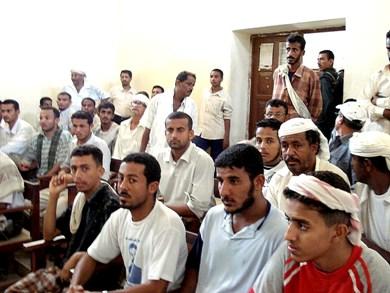 جانب من الحضور في المحكمة جانب من الحضور في المحكمة