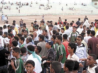 عادت جماهير وحدة عدن إلى الملعب من جديد عادت جماهير وحدة عدن إلى الملعب من جديد