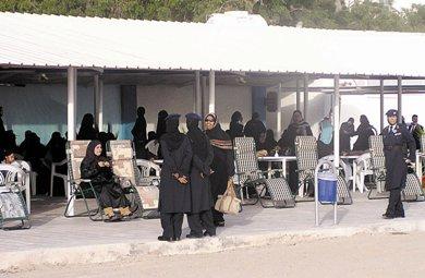 استراحة بديعة تطل على شاطئ خليج الفيل استراحة بديعة تطل على شاطئ خليج الفيل