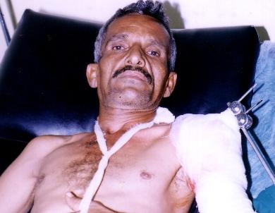 مساعد أول أحمد سعيد علي في المستشفى امس مساعد أول أحمد سعيد علي في المستشفى امس