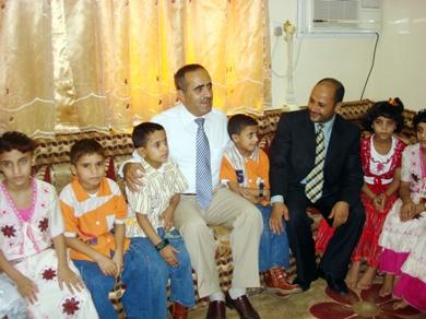 المحافظ مع الاطفال المحافظ مع الاطفال