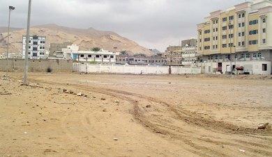 ملعب تمارين نادي شعب حضرموت وتظهر حالته السيئة ملعب تمارين نادي شعب حضرموت وتظهر حالته السيئة