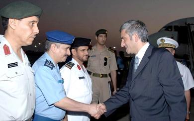 وزير الدفاع الفرنسي هيرفيه موران أثناء وصوله