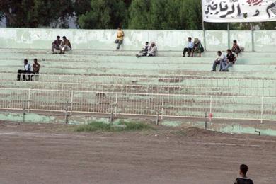 ملاعب عدن في حالة صعبة ولايمكن أن تكون مواكبة ملاعب عدن في حالة صعبة ولايمكن أن تكون مواكبة