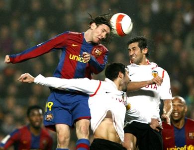 فالنسيا يعود بتعادل ثمين (1/1) من ارض برشلونة على كأس اسبانيا فالنسيا يعود بتعادل ثمين (1/1) من ارض برشلونة على كأس اسبانيا
